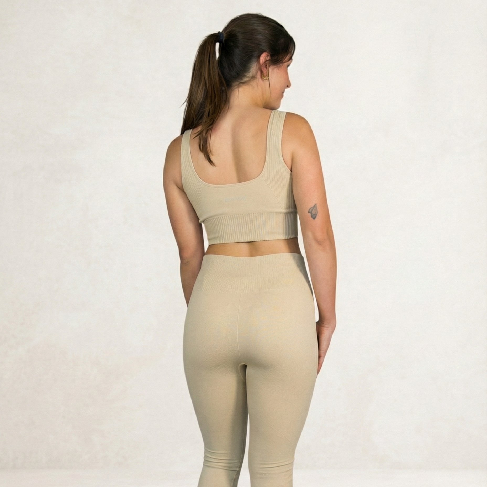 Conjunto Beige (Leggings + peto)